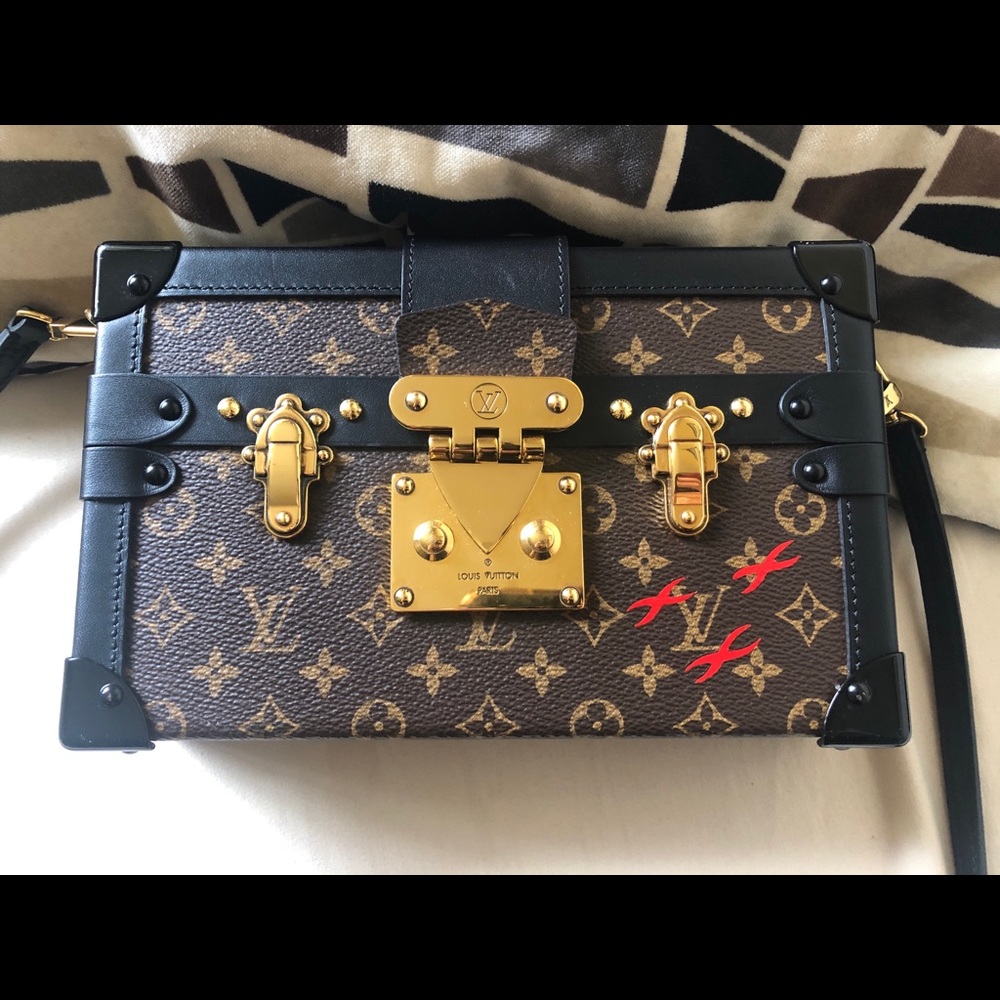 Louis Vuitton Petite Malle
